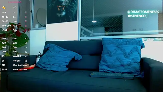 Snapshot of MattMeness chatting on 10.22.25 MattMeness online show from 10.22.25