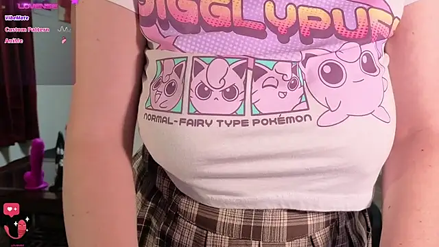 Snapshot of TheGothMilf chatting on 09.18.25 TheGothMilf online show from 09.18.25