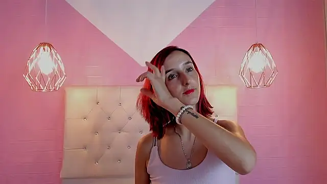 Snapshot of Ambar_Roux_ chatting on 02.03.25 Ambar Roux  online show from 02.03.25