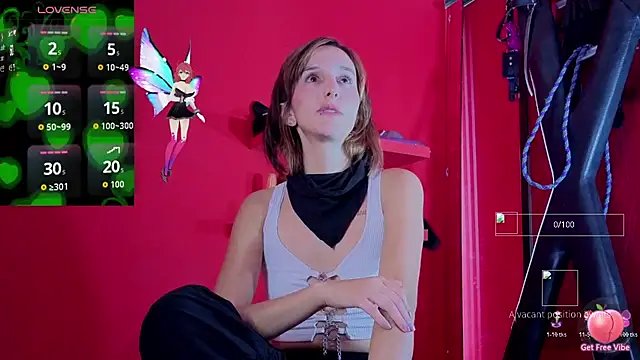 Snapshot of Ambar_Roux_ chatting on 10.20.25 Ambar Roux  online show from 10.20.25