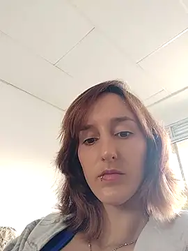 Snapshot of Ambar_Roux_ chatting on 11.03.25 Ambar Roux  online show from 11.03.25