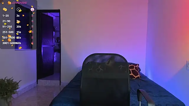 Snapshot of Jasperjoness chatting on 10.21.25 Jasperjoness online show from 10.21.25