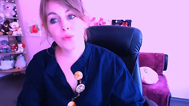 Hot Milady online show from 04.03.26