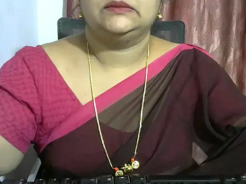 Snapshot of Naughty_Nityaa chatting on 01.08.25 Naughty Nityaa online show from 01.08.25