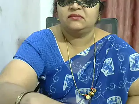 Snapshot of Naughty_Nityaa chatting on 01.12.25 Naughty Nityaa online show from 01.12.25