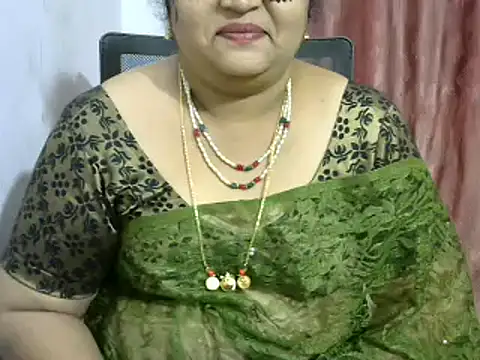 Snapshot of Naughty_Nityaa chatting on 01.15.25 Naughty Nityaa online show from 01.15.25