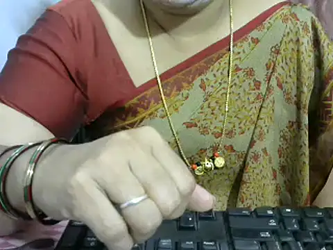 Snapshot of Naughty_Nityaa chatting on 01.20.25 Naughty Nityaa online show from 01.20.25