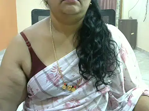 Snapshot of Naughty_Nityaa chatting on 02.13.25 Naughty Nityaa online show from 02.13.25