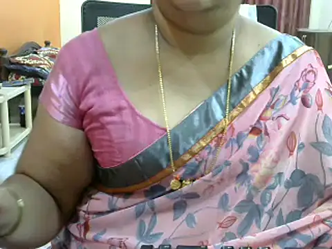 Snapshot of Naughty_Nityaa chatting on 02.21.25 Naughty Nityaa online show from 02.21.25