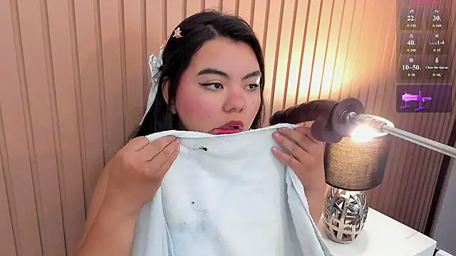 klhoe boobs online show from 02.15.26