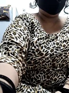 Snapshot of zeepe19 chatting on 10.06.25 zeepe19 online show from 10.06.25