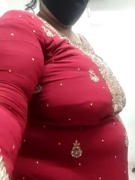 Snapshot of zeepe19 chatting on 10.11.25 zeepe19 online show from 10.11.25