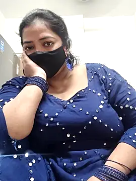 Snapshot of zeepe19 chatting on 10.18.25 zeepe19 online show from 10.18.25