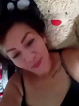 Snapshot of Divahank chatting on 12.11.24 Divahank online show from 12.11.24