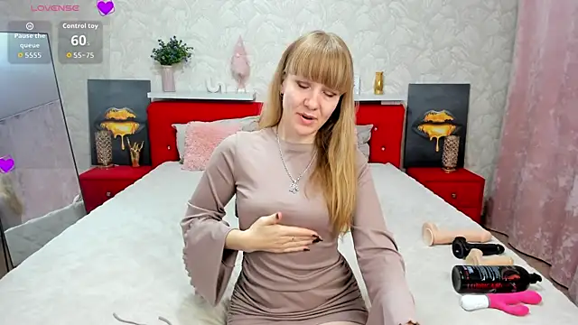 Snapshot of KattyPeachX chatting on 10.23.25 KattyPeachX online show from 10.23.25