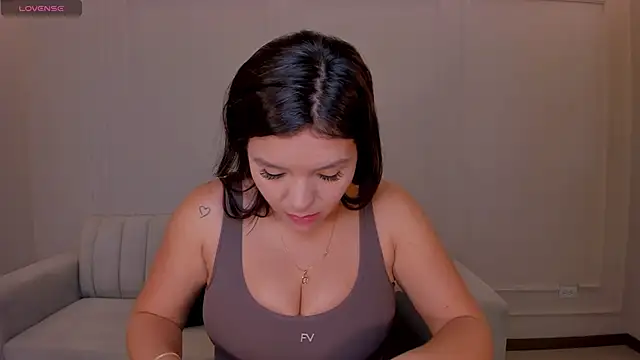 ValeriaRoldanX online show from 06.10.26
