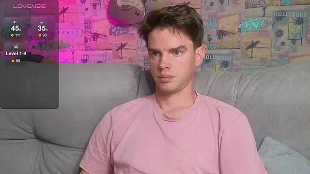 Snapshot of Mike_Burn chatting on 10.24.25 Mike Burn online show from 10.24.25