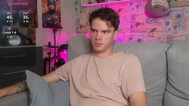 Snapshot of Mike_Burn chatting on 10.27.25 Mike Burn online show from 10.27.25