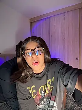 tiana nave online show from 04.17.26