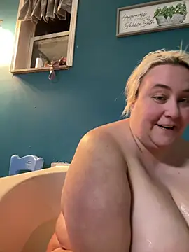 thickmilf182 online show from 12.13.24