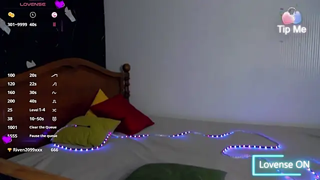 Lillianhot68 online show from 02.10.25