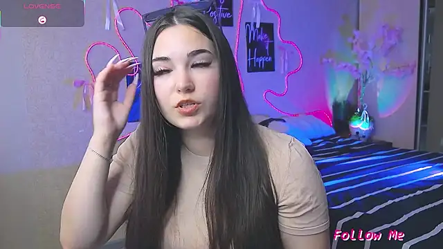 Lillianhot68 online show from 05.20.26