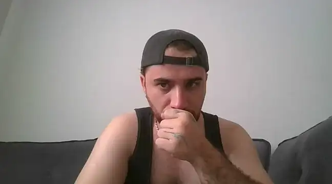 Snapshot of TomAlex chatting on 12.21.24 TomAlex online show from 12.21.24