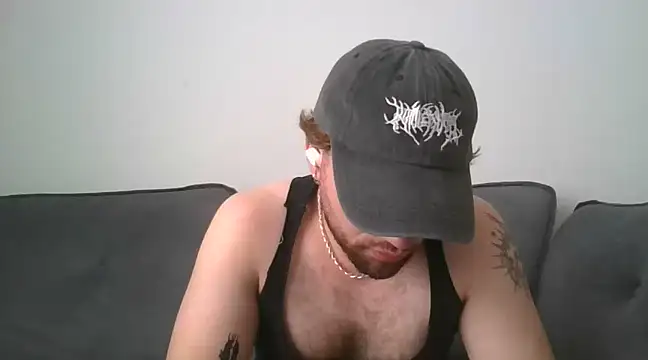 Snapshot of TomAlex chatting on 02.01.25 TomAlex online show from 02.01.25