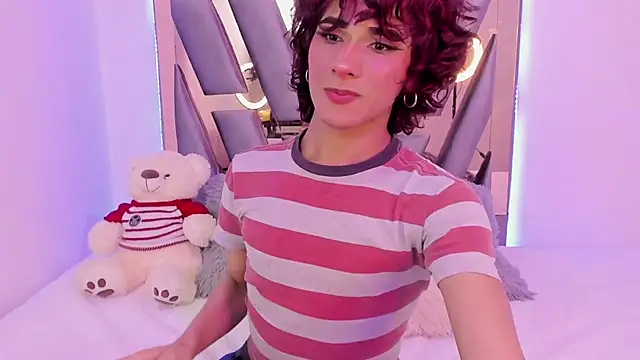 Snapshot of CamiloDoumit chatting on 01.15.25 CamiloDoumit online show from 01.15.25