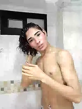 Snapshot of CamiloDoumit chatting on 01.31.25 CamiloDoumit online show from 01.31.25