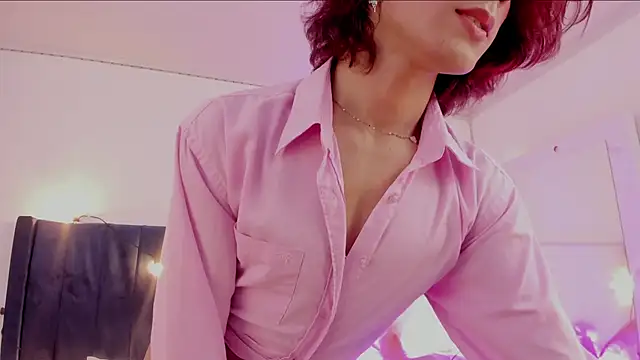 Snapshot of CamiloDoumit chatting on 03.15.25 CamiloDoumit online show from 03.15.25