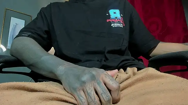 Travistanner 28 online show from 02.20.26