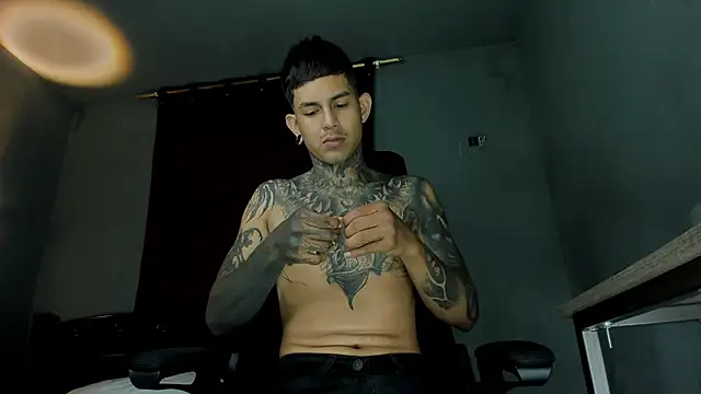 Travistanner 28 online show from 03.27.26