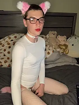 YourFavTwinkie online show from 11.09.25