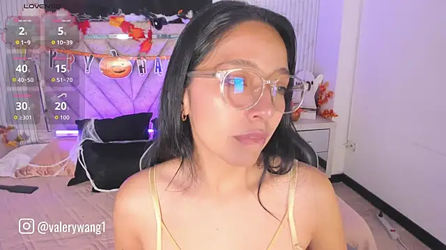 Valery wang online show from 10.21.25