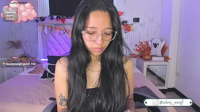 Valery wang online show from 10.27.25