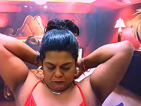 Snapshot of indianCherryPie chatting on 06.17.26 indianCherryPie online show from 06.17.26