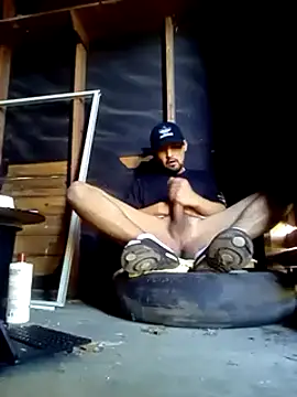 Snapshot of christphor chatting on 12.14.24 christphor online show from 12.14.24