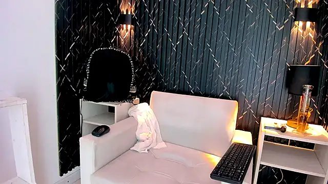 LarryCollin online show from 02.24.25