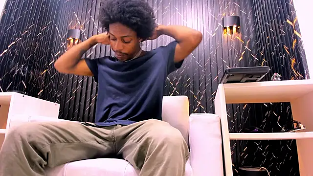 LarryCollin online show from 10.08.25