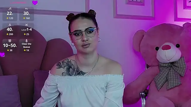 Abby  White online show from 11.02.25