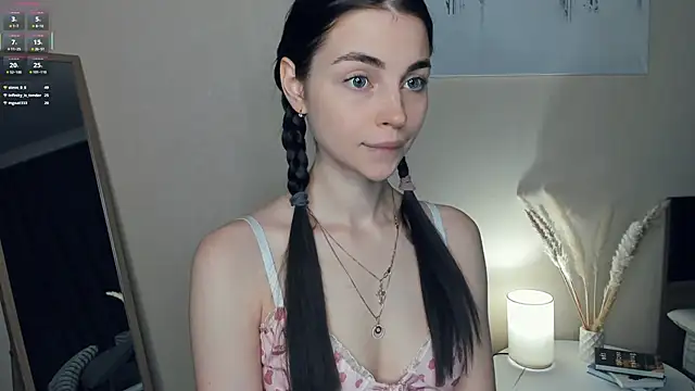 MaryJacksoon online show from 11.22.25