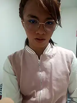 Snapshot of giuliana_andrade chatting on 02.18.25 giuliana andrade online show from 02.18.25