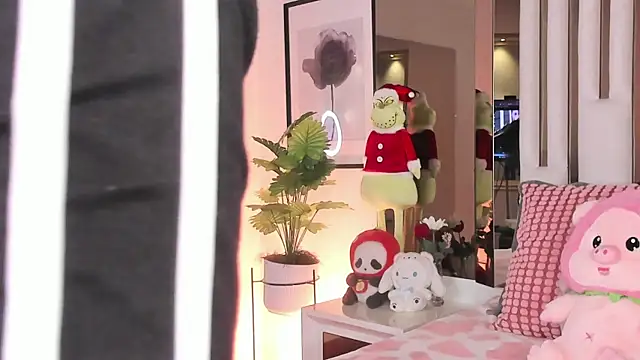 Kitty Eliffe online show from 12.02.25