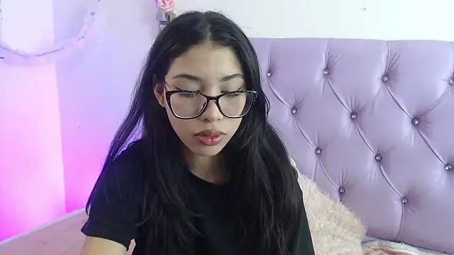 AmberJeong online show from 01.26.25