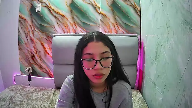 AmberJeong online show from 01.29.25