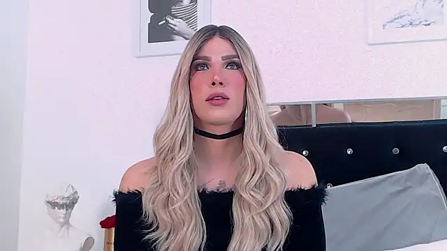 Snapshot of ZikaruRichie chatting on 12.09.24 ZikaruRichie online show from 12.09.24