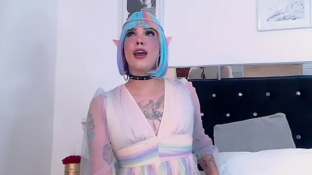 Snapshot of ZikaruRichie chatting on 10.31.25 ZikaruRichie online show from 10.31.25