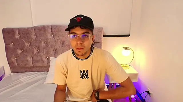 Amadeo Wild online show from 01.12.25