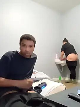 Snapshot of Cubanbbc4u chatting on 12.28.24 Cubanbbc4u online show from 12.28.24